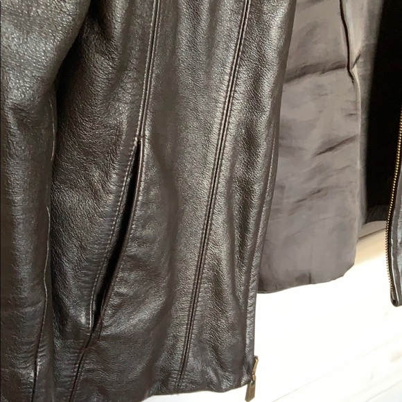Leather jacket - Picture 3 of 4